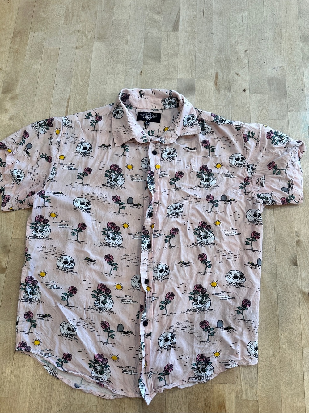 Eighty Eight Pink Short-Sleeve Button-Down with Skull & Rose Motif